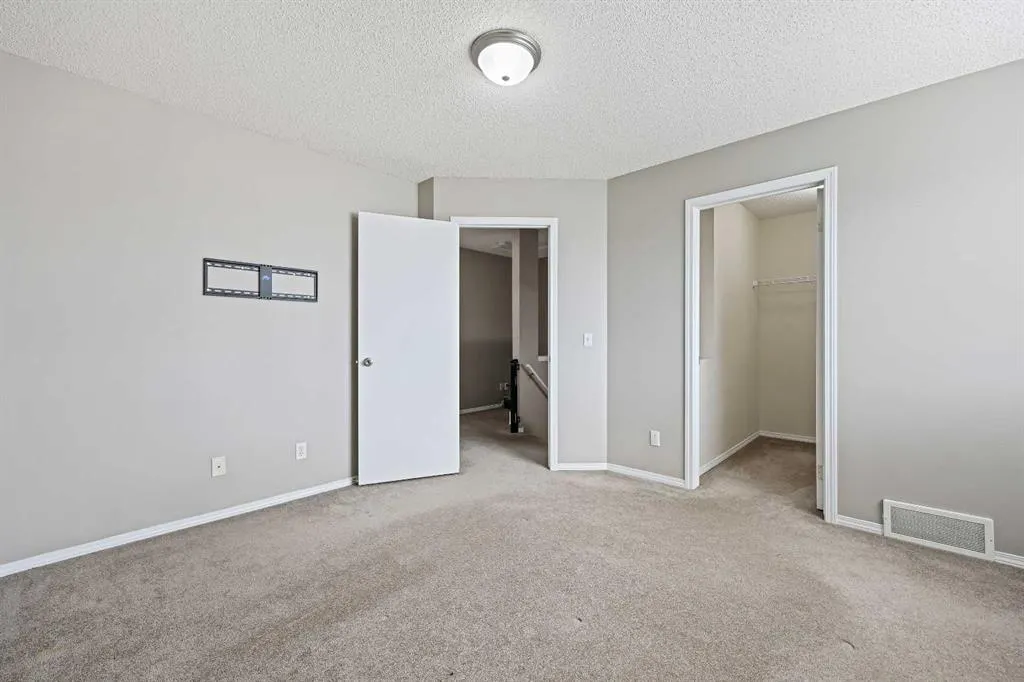 45 Tuscany Springs Gardens NW