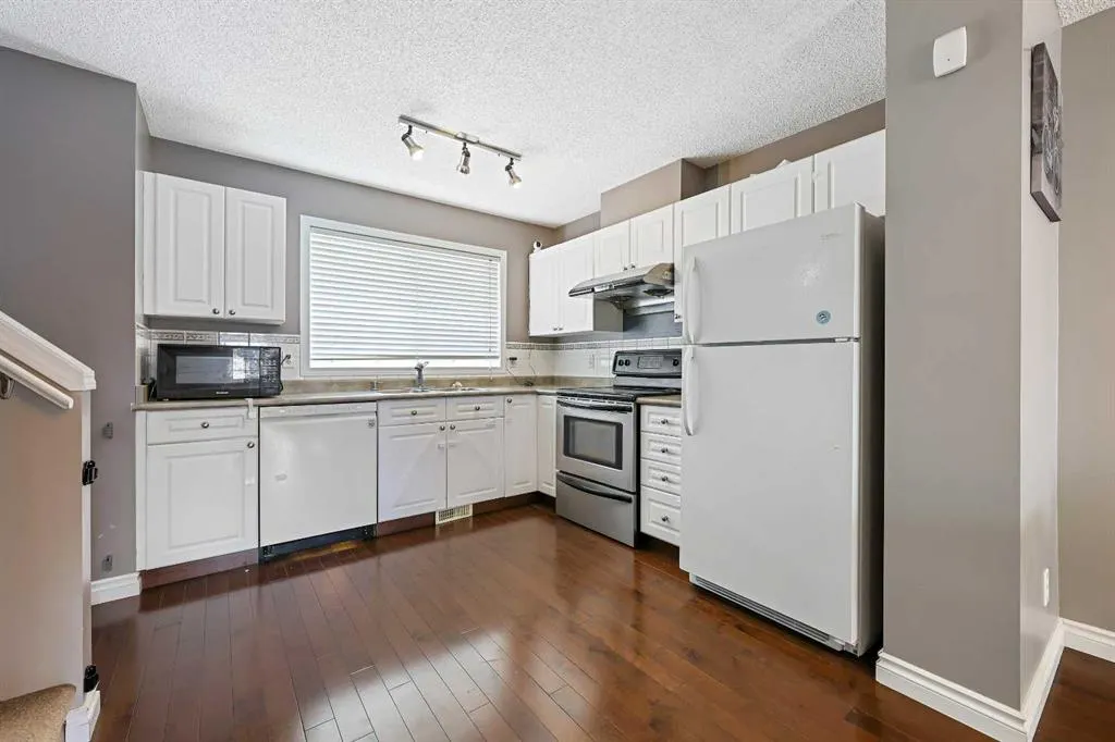 45 Tuscany Springs Gardens NW