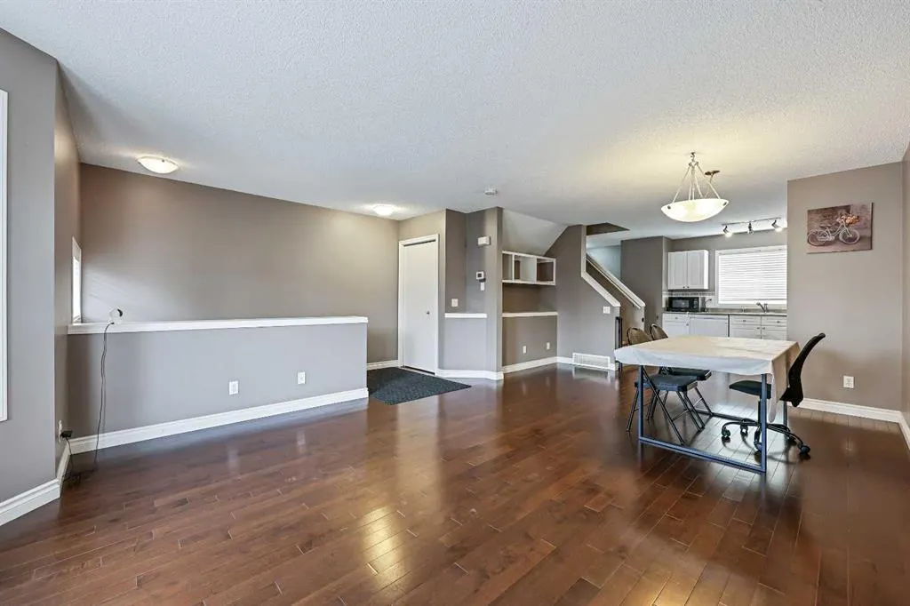 45 Tuscany Springs Gardens NW
