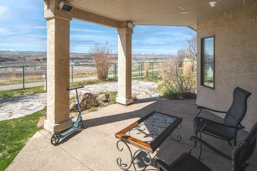 120 Gleneagles Landing
