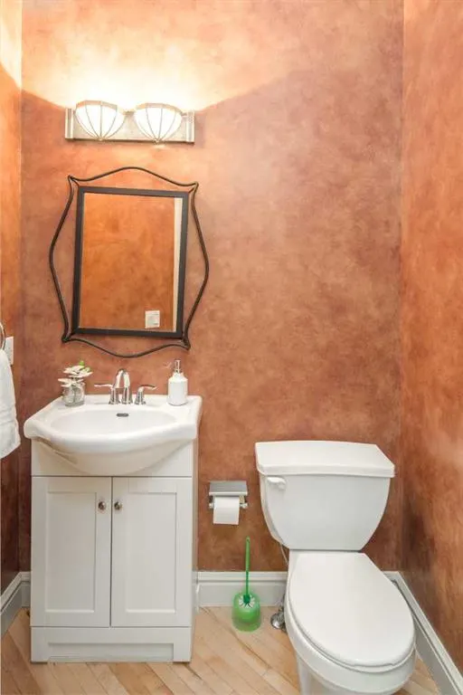 120 Gleneagles Landing