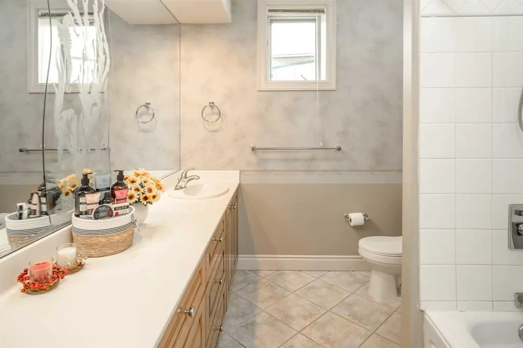 120 Gleneagles Landing