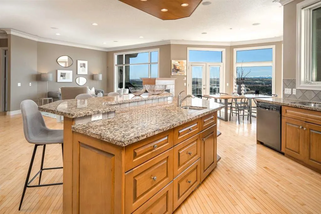 120 Gleneagles Landing