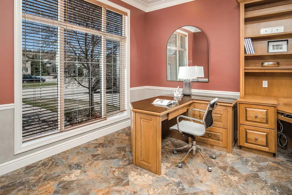 120 Gleneagles Landing