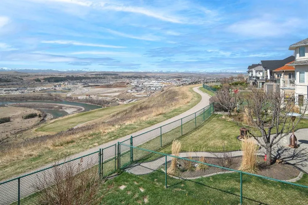 120 Gleneagles Landing