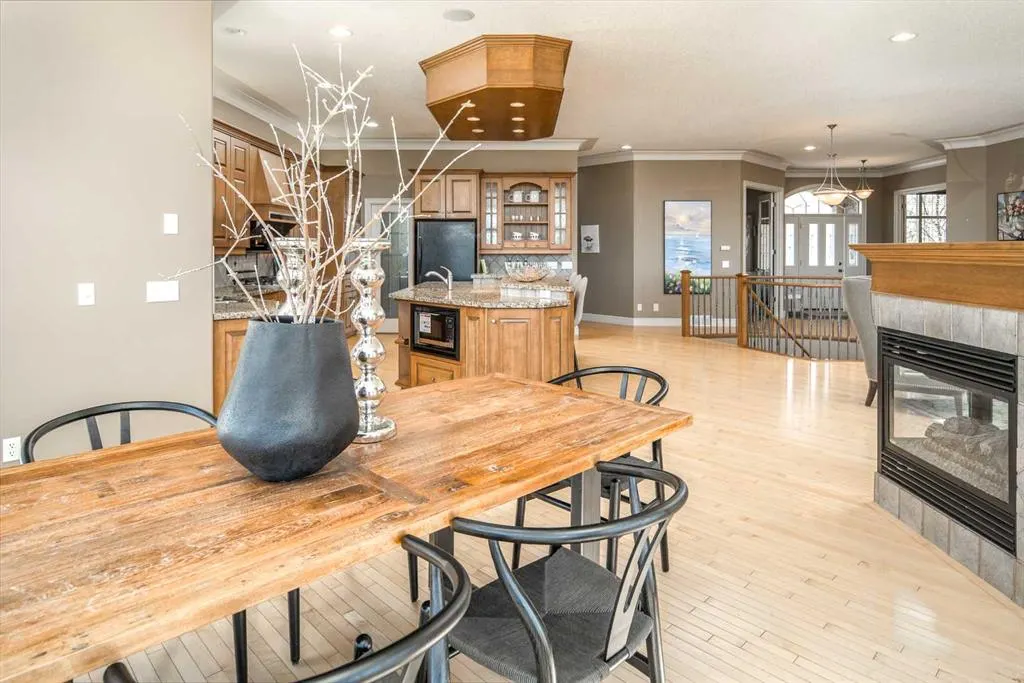120 Gleneagles Landing