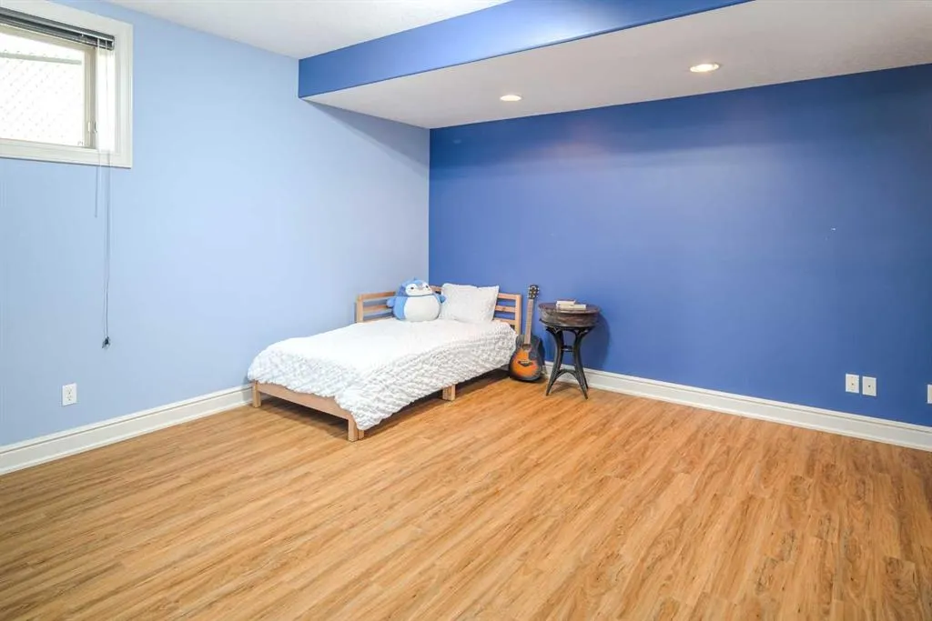 120 Gleneagles Landing