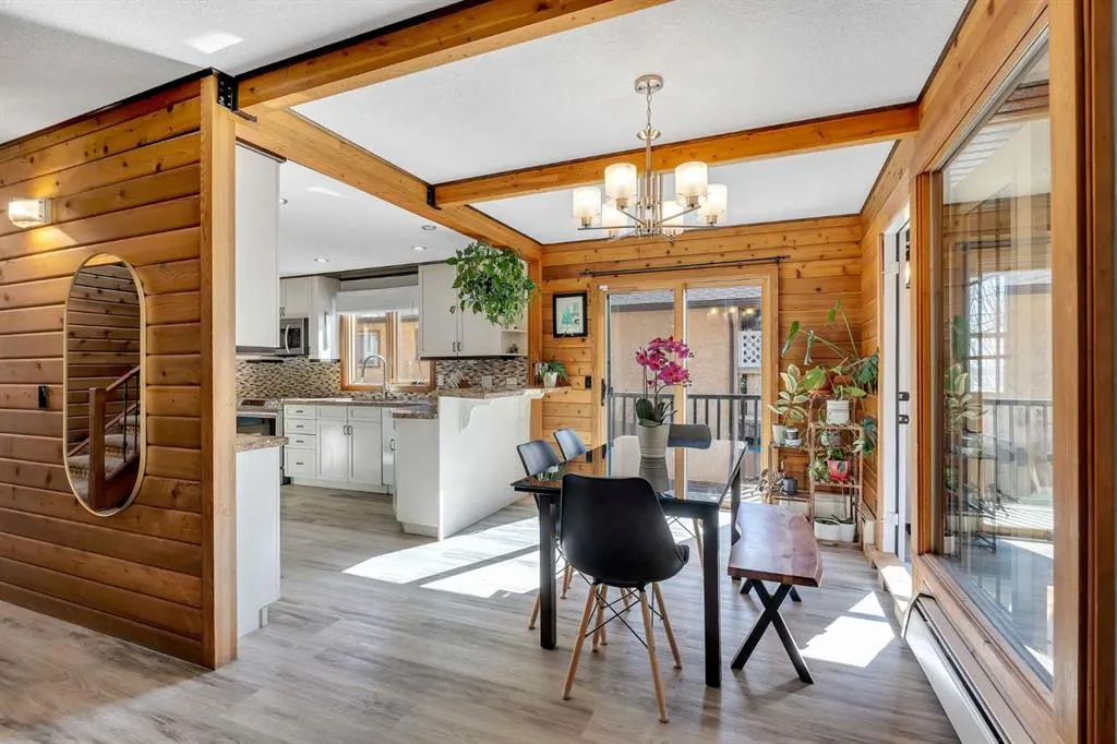 881 East Chestermere Drive
