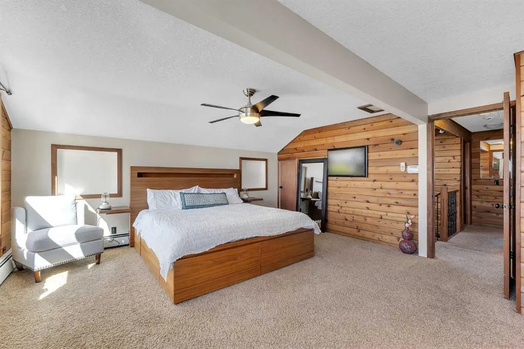 881 East Chestermere Drive
