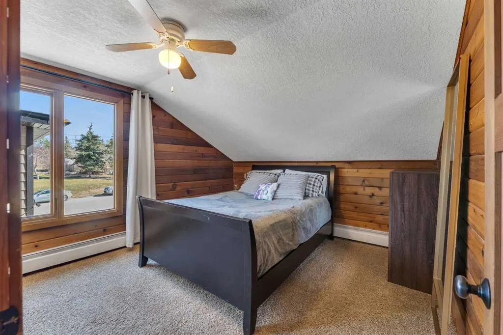 881 East Chestermere Drive