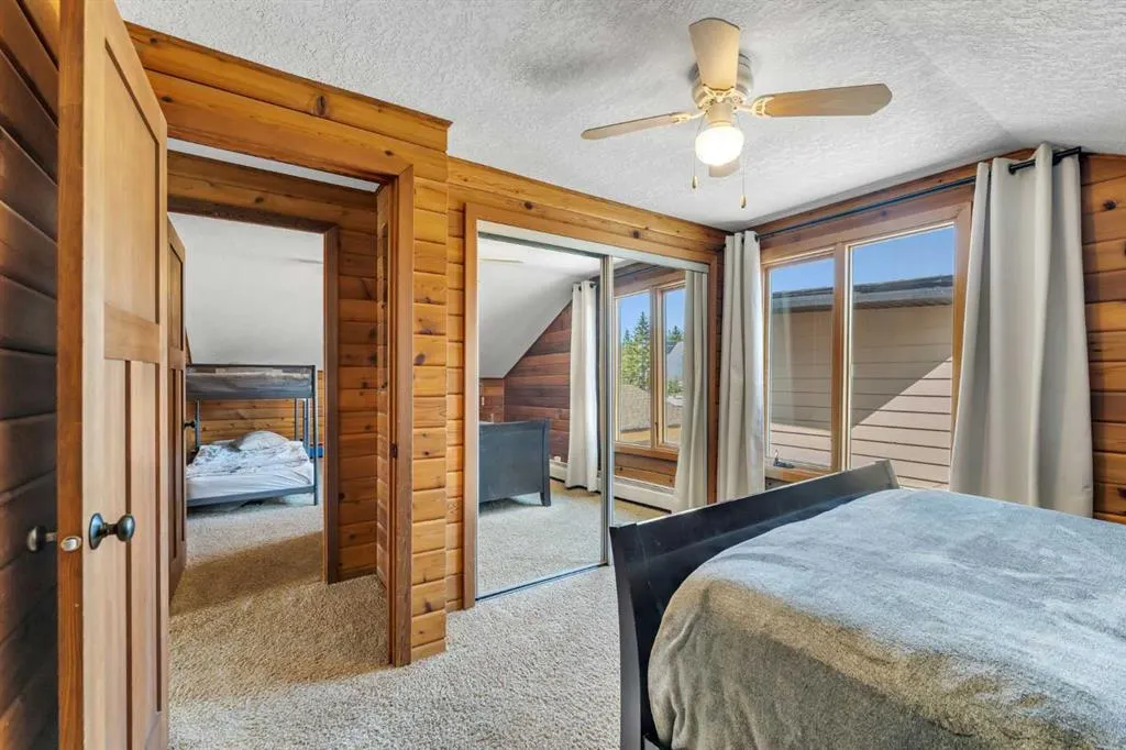 881 East Chestermere Drive
