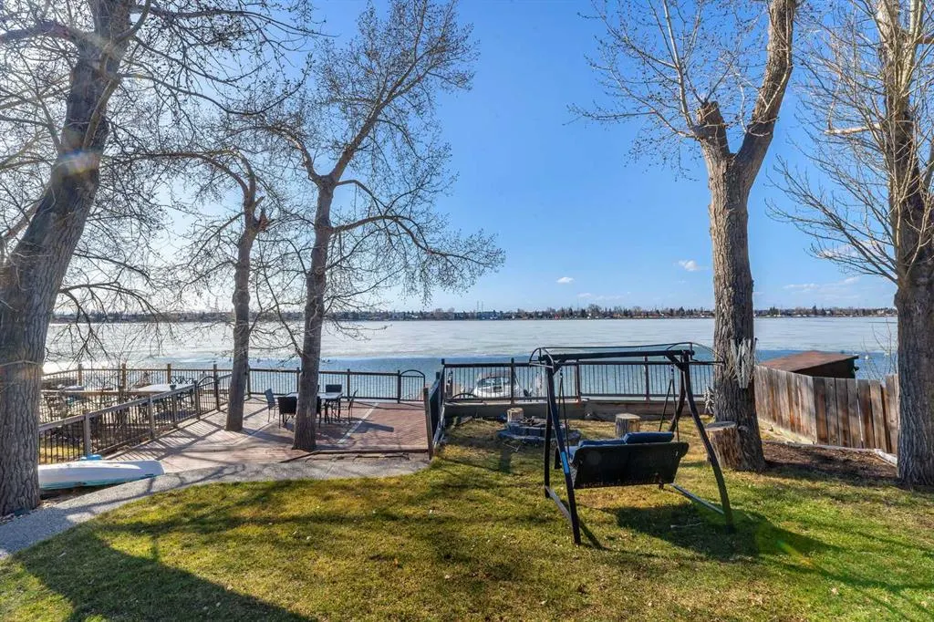 881 East Chestermere Drive