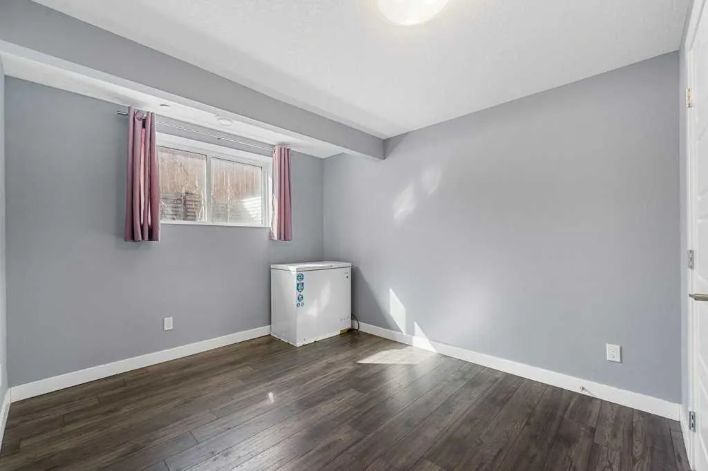 59 Howse Manor NE