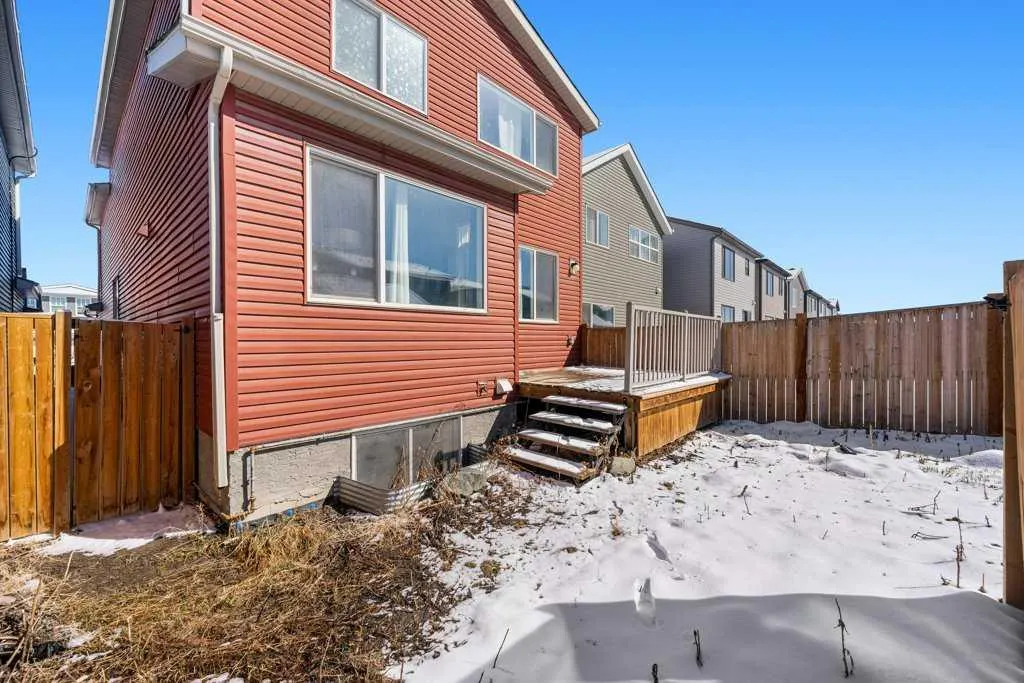 59 Howse Manor NE