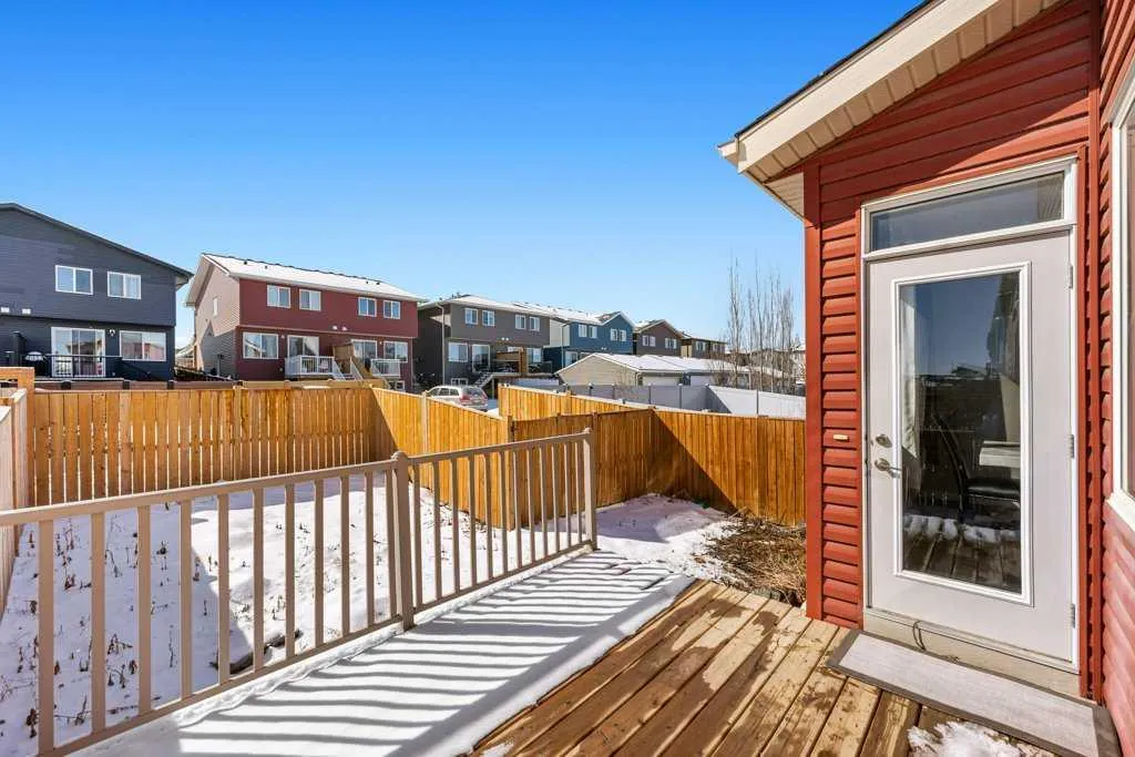 59 Howse Manor NE