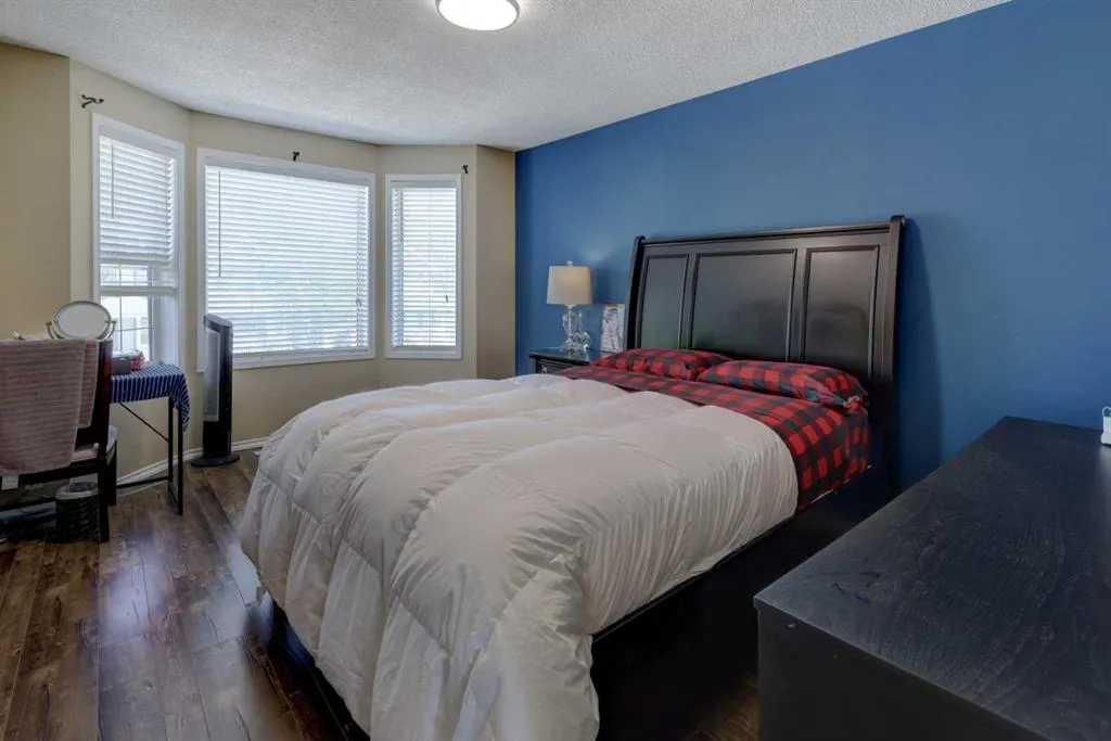 112 Martin Crossing Court NE