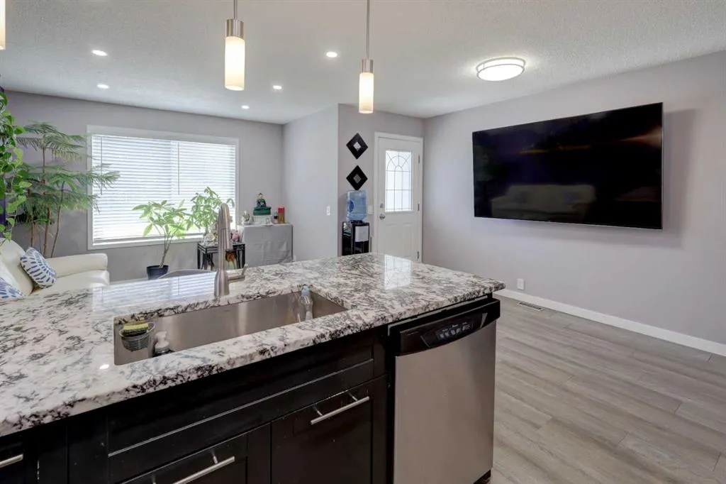 112 Martin Crossing Court NE