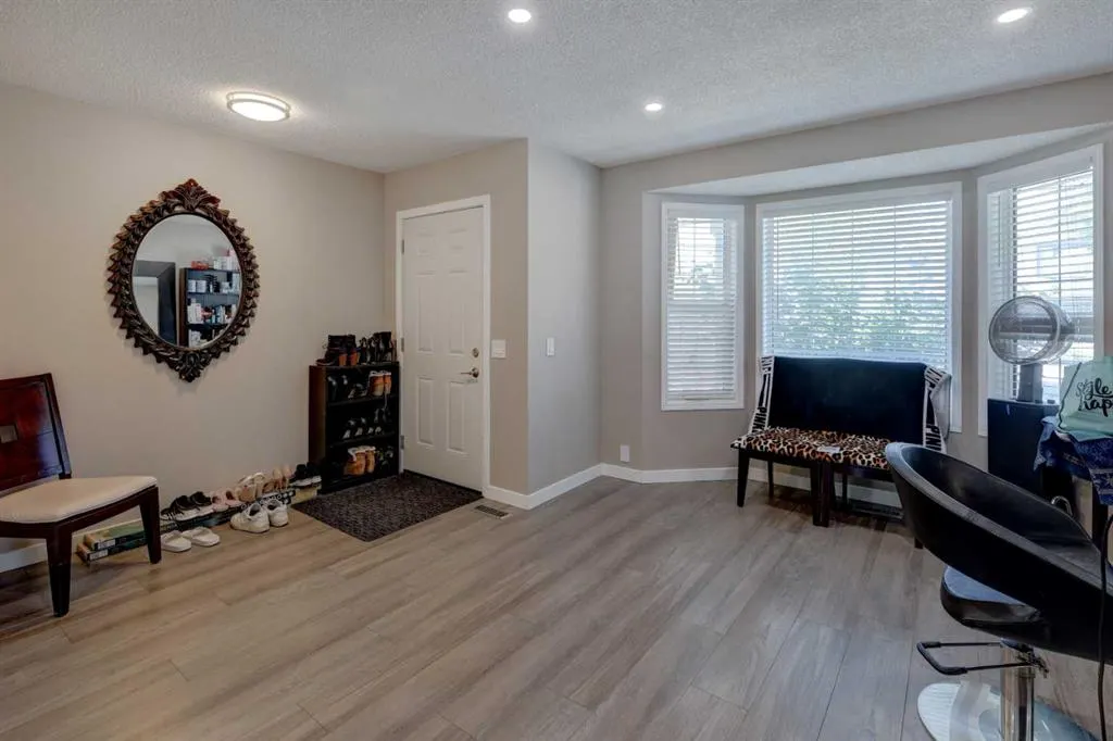 112 Martin Crossing Court NE