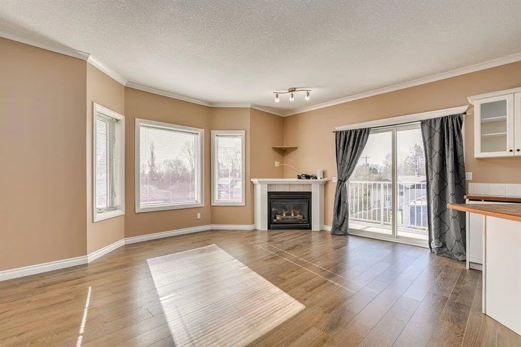 7 Lineham Avenue, #204
