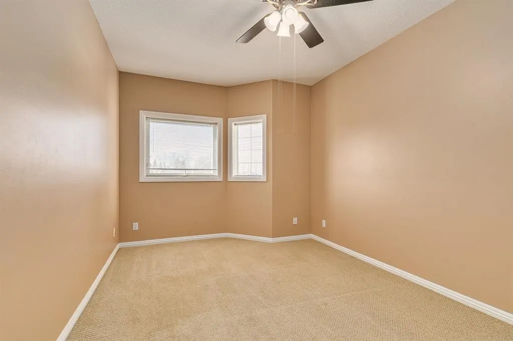7 Lineham Avenue, #204