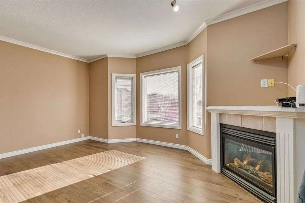 7 Lineham Avenue, #204