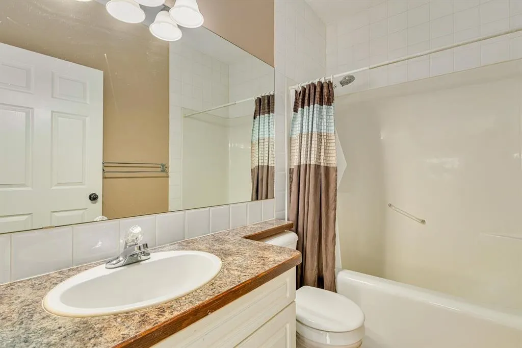 7 Lineham Avenue, #204