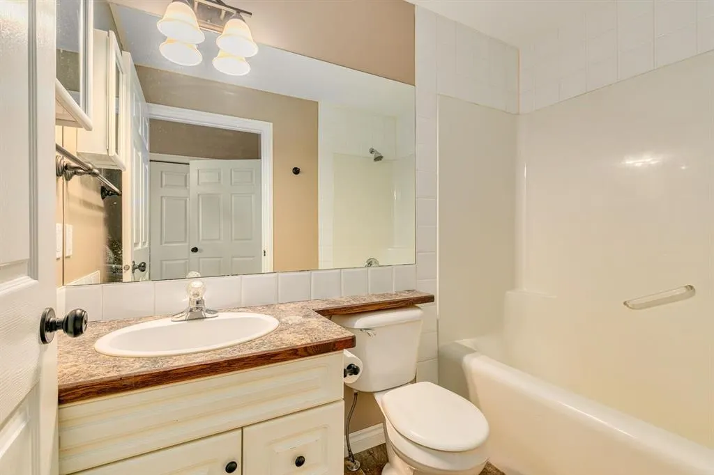 7 Lineham Avenue, #204