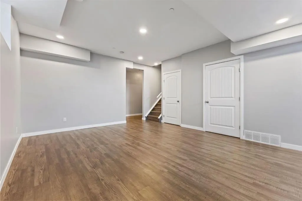 848 Lakewood Circle