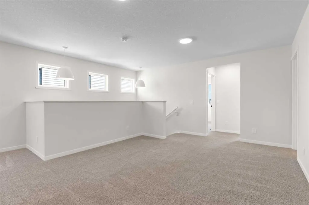 1504 3 Street SE