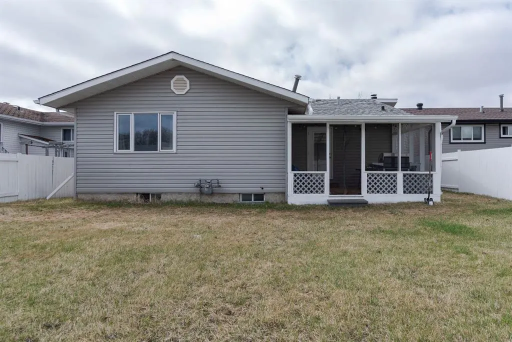 121 Cowley Bay