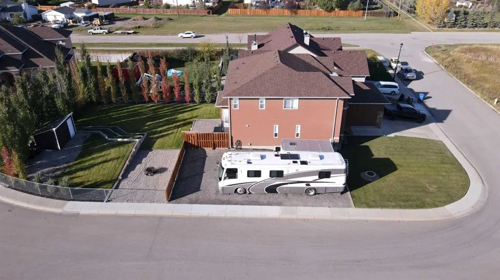 407 Railway Place SE