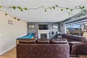 183 saddleback Road NE