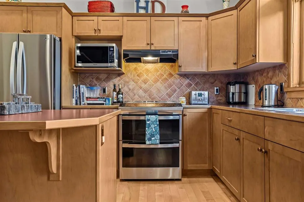 137 Wapiti Close, #14