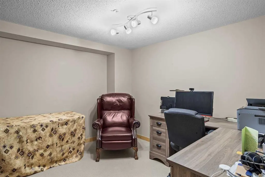 137 Wapiti Close, #14