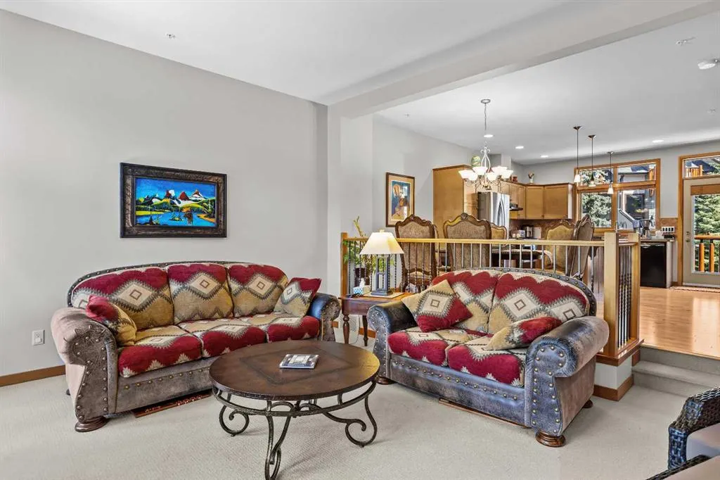 137 Wapiti Close, #14