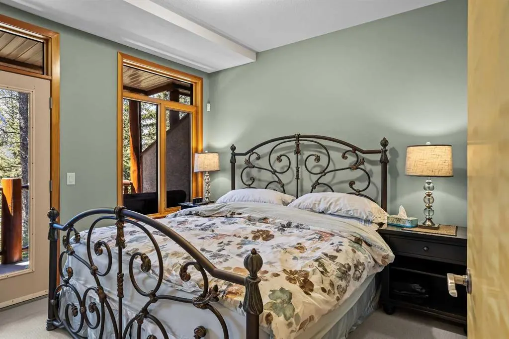 137 Wapiti Close, #14