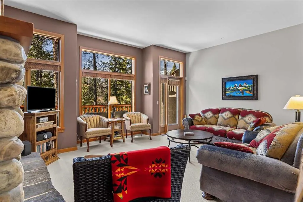 137 Wapiti Close, #14