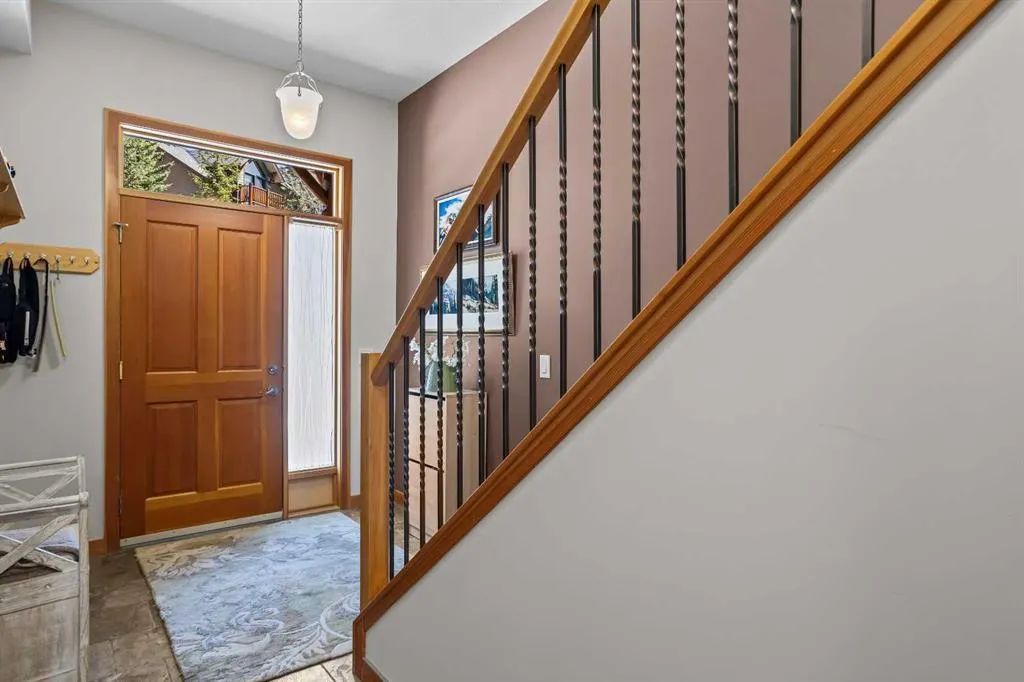 137 Wapiti Close, #14