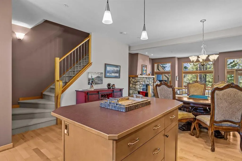 137 Wapiti Close, #14