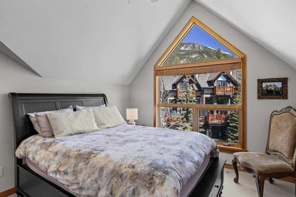 137 Wapiti Close, #14