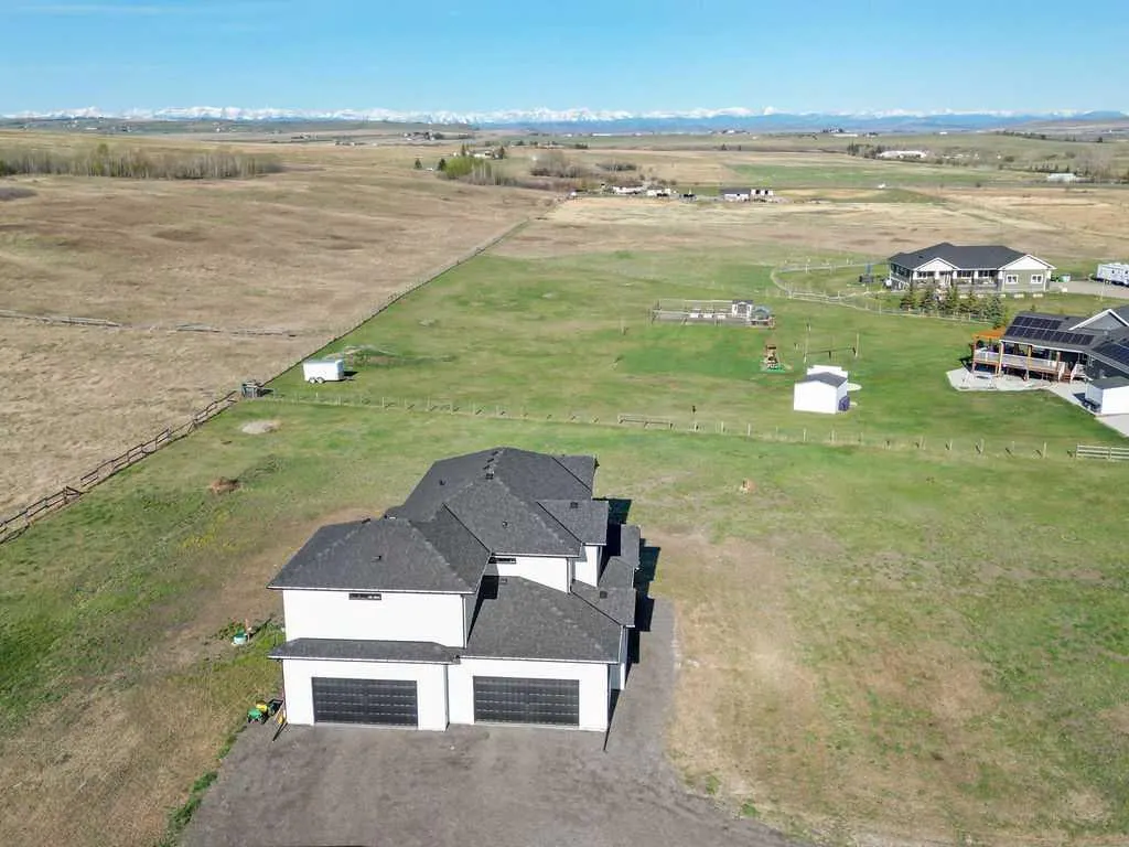 378035 Tiki Ranch Place W
