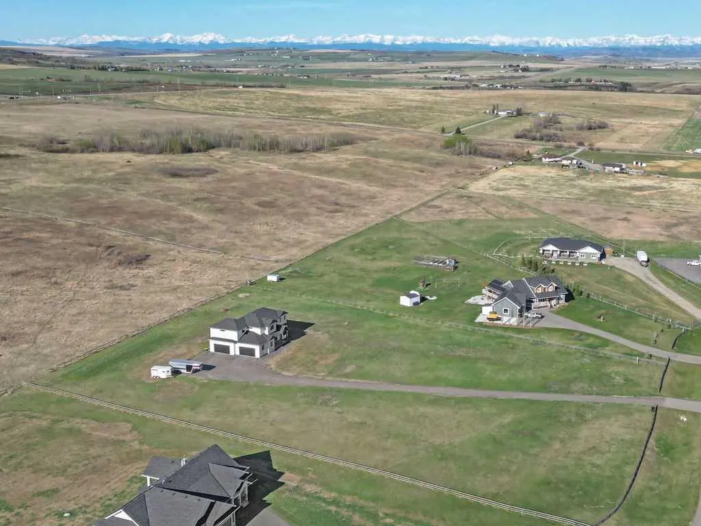 378035 Tiki Ranch Place W