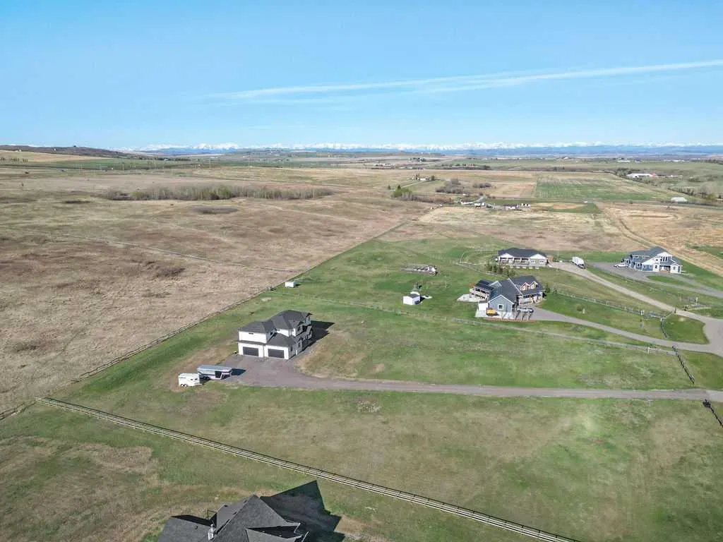 378035 Tiki Ranch Place W