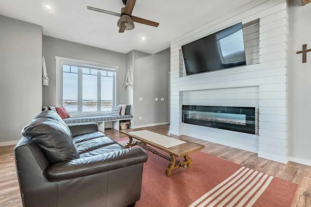 378035 Tiki Ranch Place W