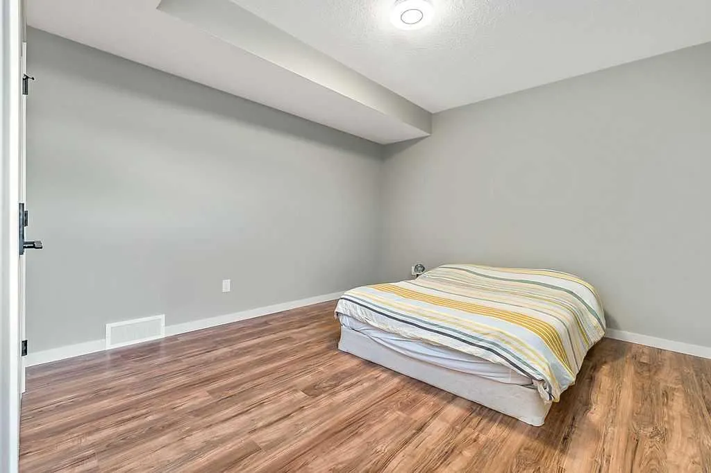 378035 Tiki Ranch Place W