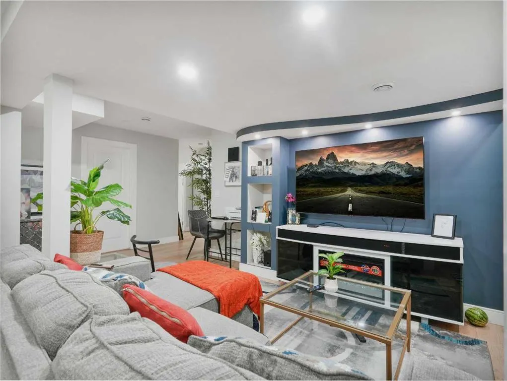 132 Carrington Close NW