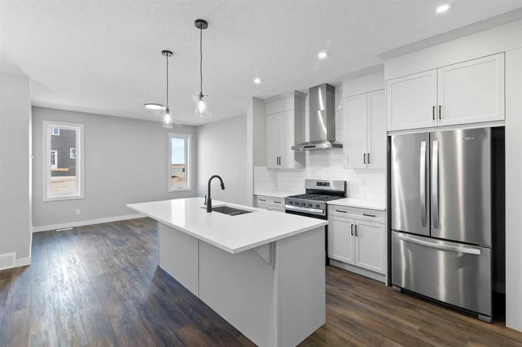 65 Amblefield Heights NW