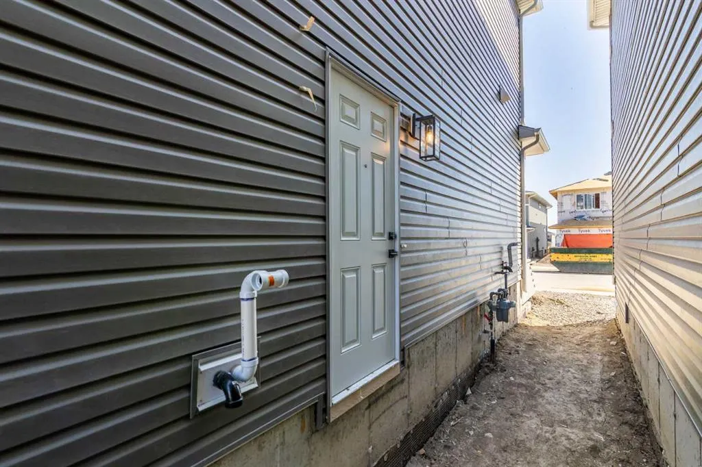 65 Amblefield Heights NW