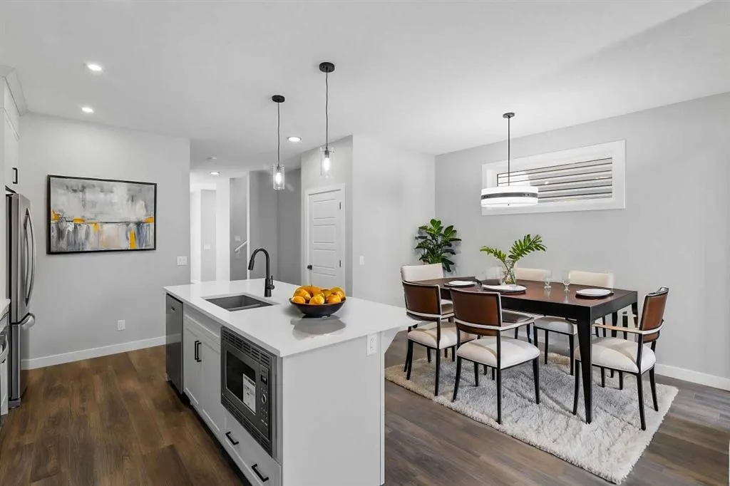 65 Amblefield Heights NW