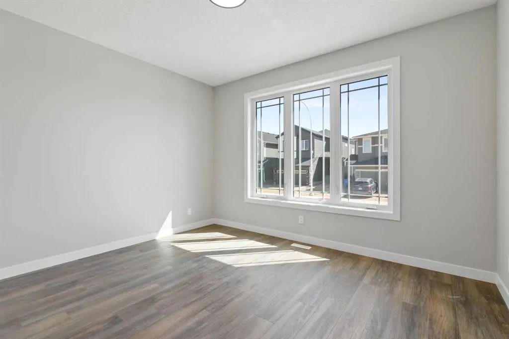 65 Amblefield Heights NW